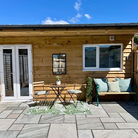 The Mudeford Gem Accommdation クライストチャーチ エクステリア 写真