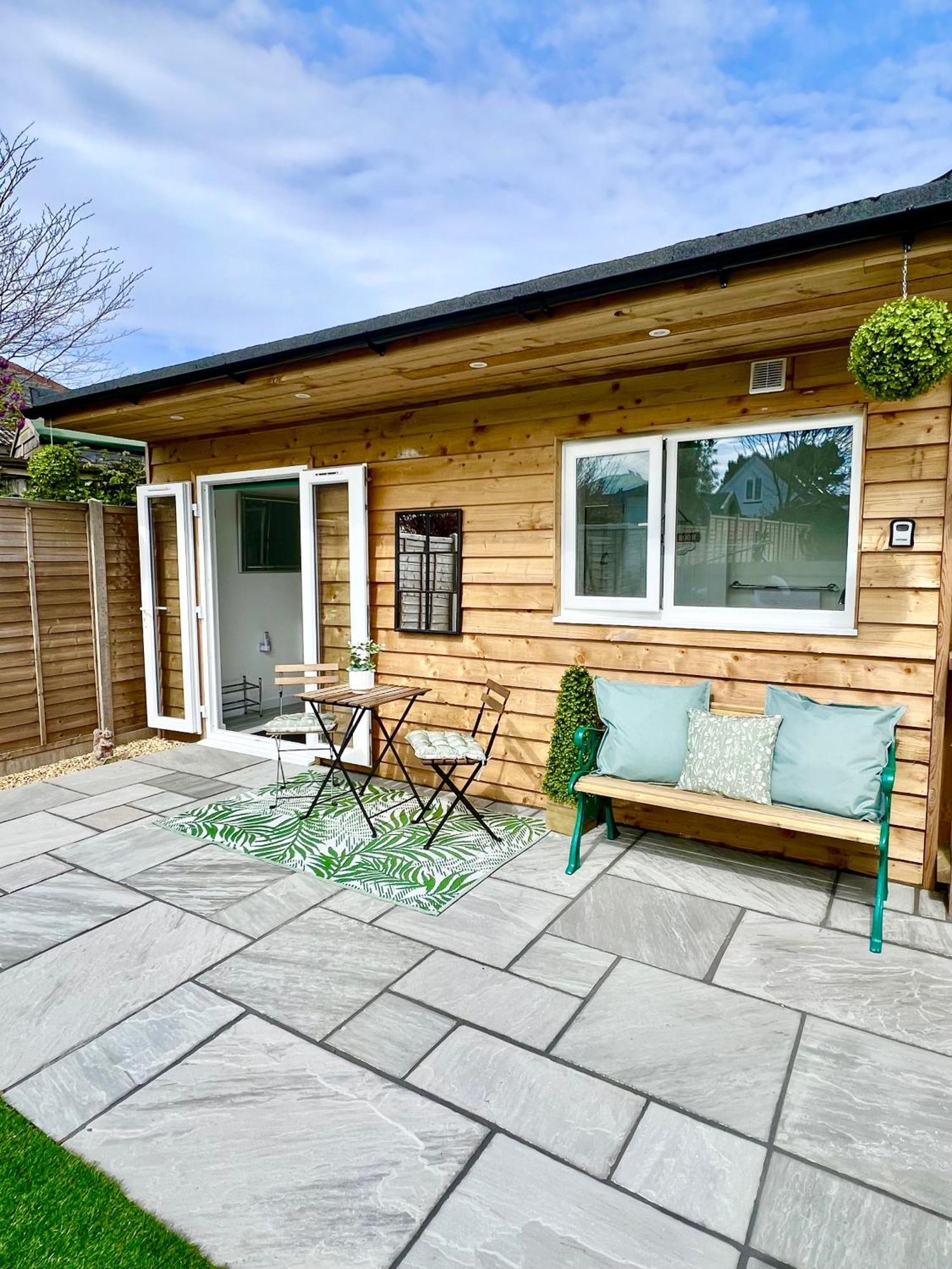 The Mudeford Gem Accommdation クライストチャーチ エクステリア 写真